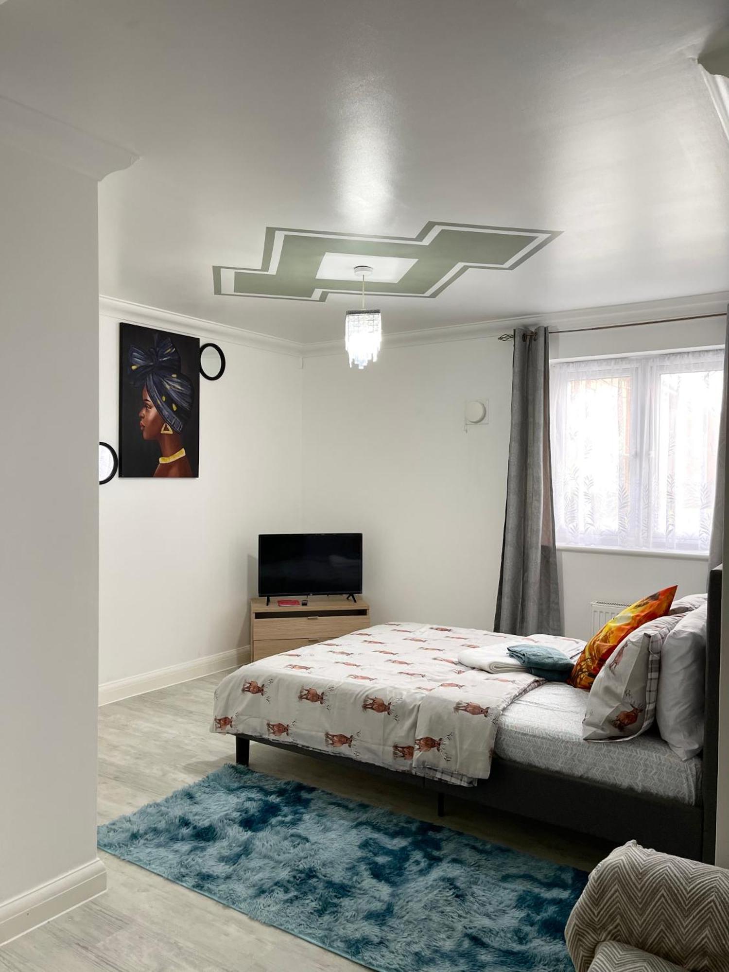 Stanton - Impeccable And Stylish 2 Bedroom Dagenham Extérieur photo