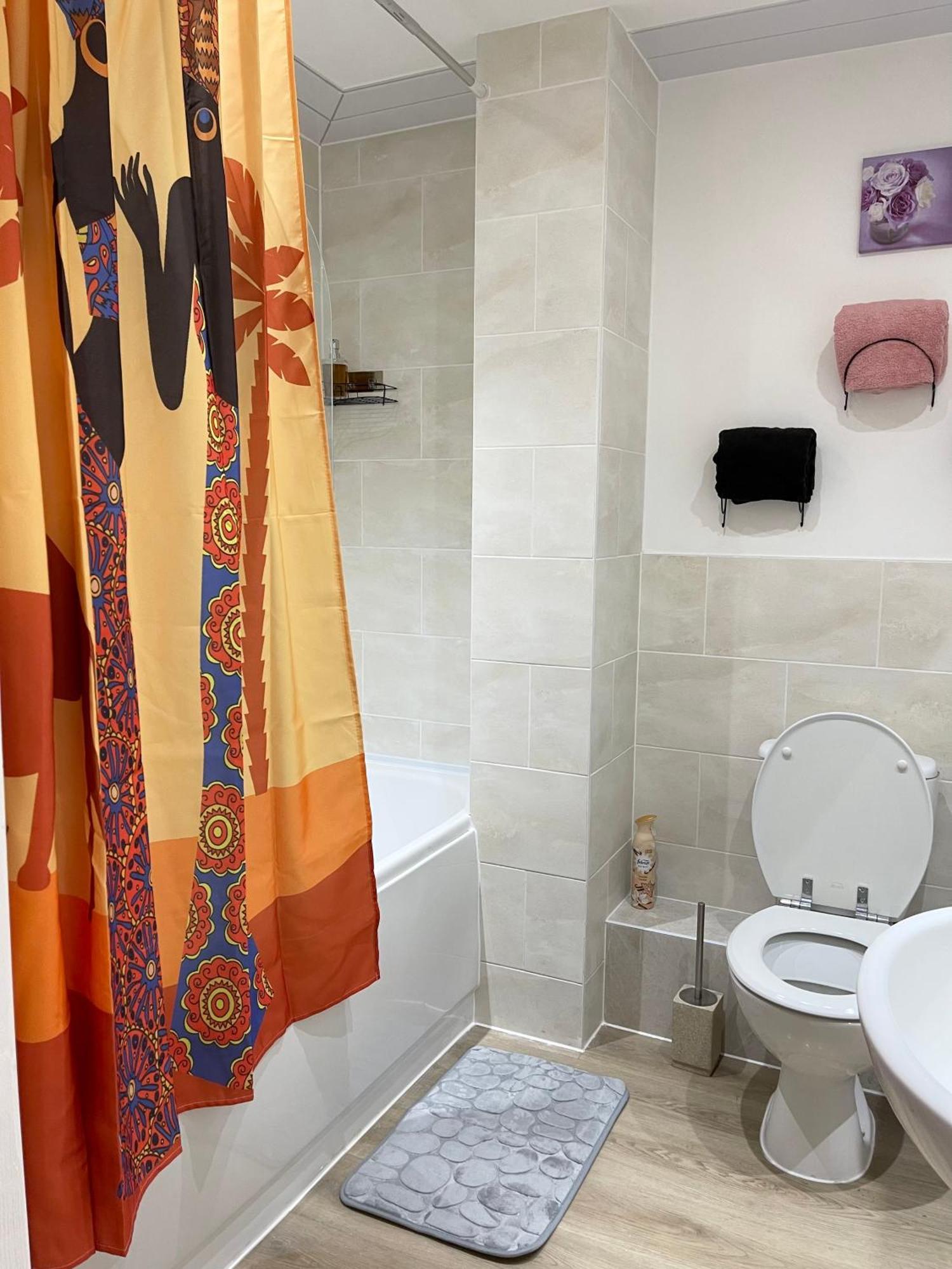 Stanton - Impeccable And Stylish 2 Bedroom Dagenham Extérieur photo